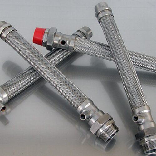 Réalisation tuyaux flexibles par ProSept en Vendée, conception et la fabrication des compensateurs de dilatation et des tuyaux flexibles métalliques